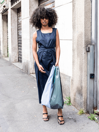 Shopping bags 