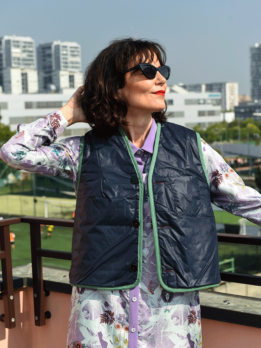 Reversible vest
